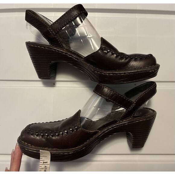 Born Stacked Heel Sandals Size 8 Brown Leather Stitched Closed Toe Ankle Strap - Picture 9 of 11